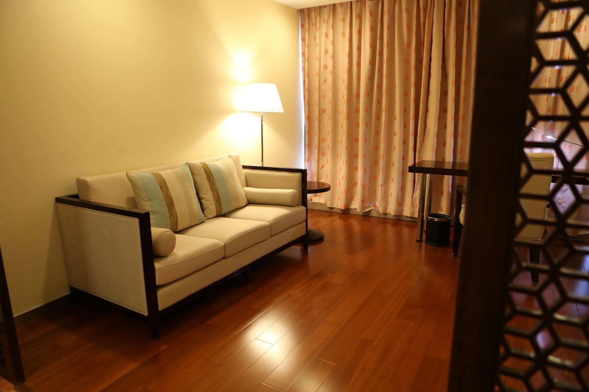 Benjoy Hotel - Jinqiao Branch Shanghai Exterior photo